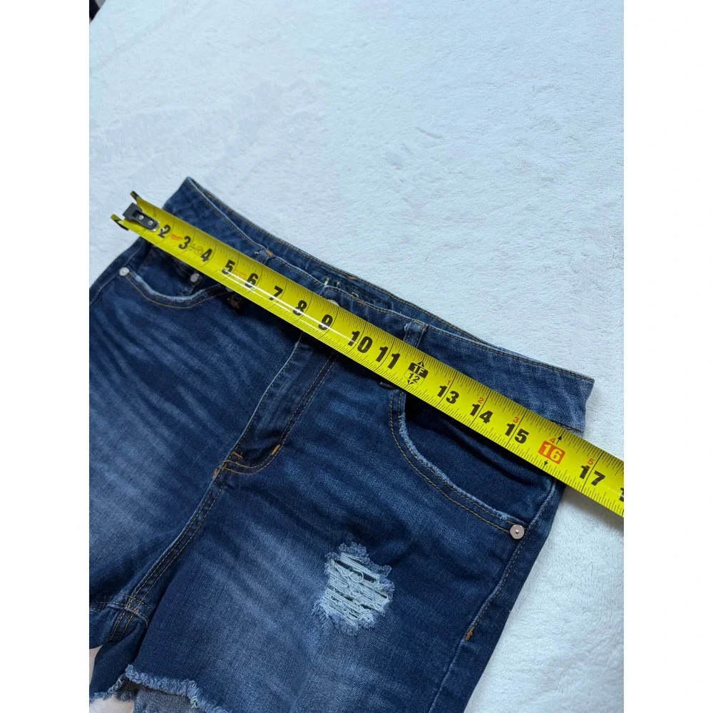 Indigo Rein Denim Shorts Womens 15/31 Blue Good Distressed Raw Hem RR3578C13TI